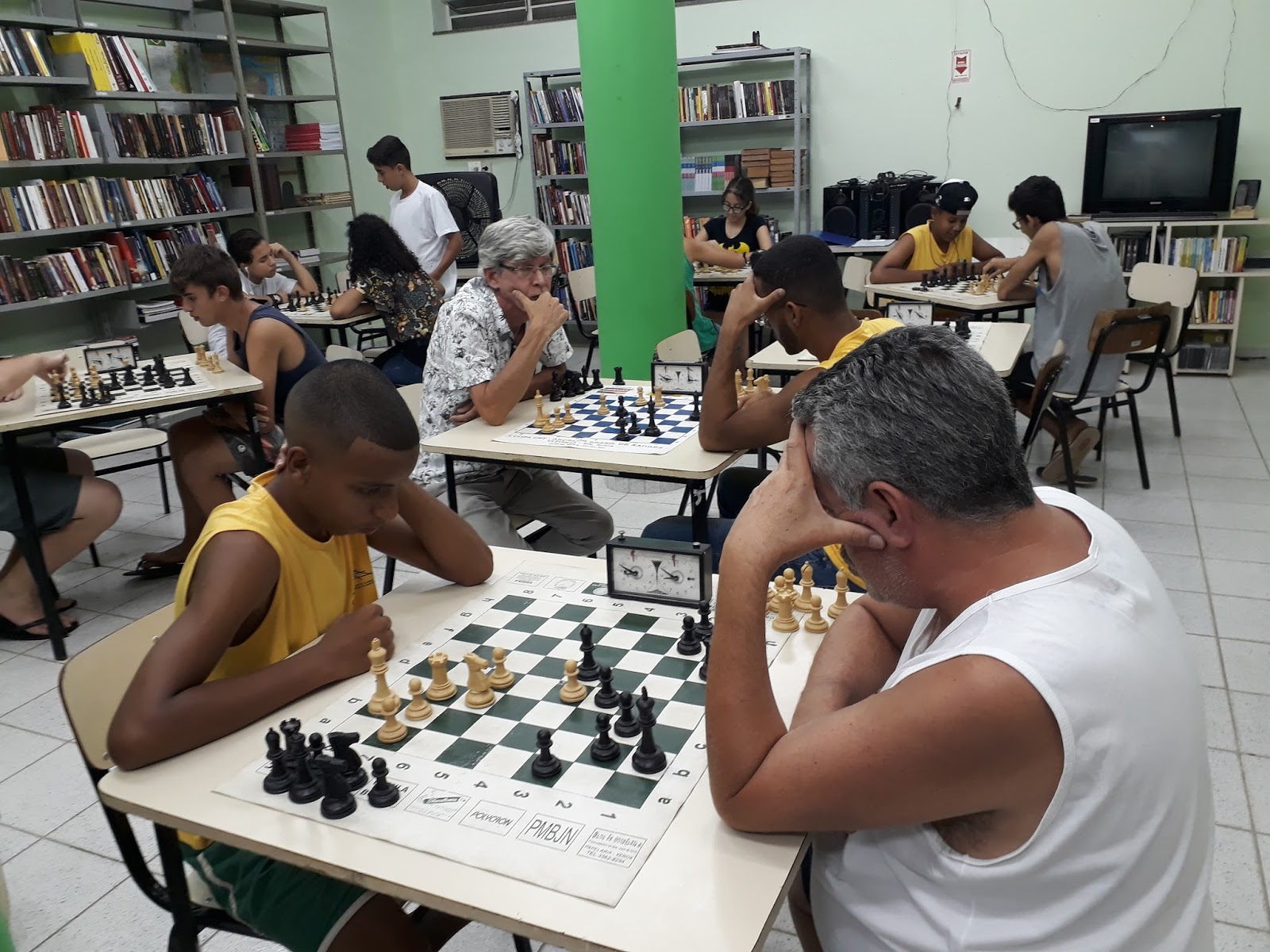 O NORTE FLUMINENSE, Bom Jesus do Itabapoana (RJ): Clube de Xadrez de Bom  Jesus do Norte é evidência de que é possível construir um mundo diferente